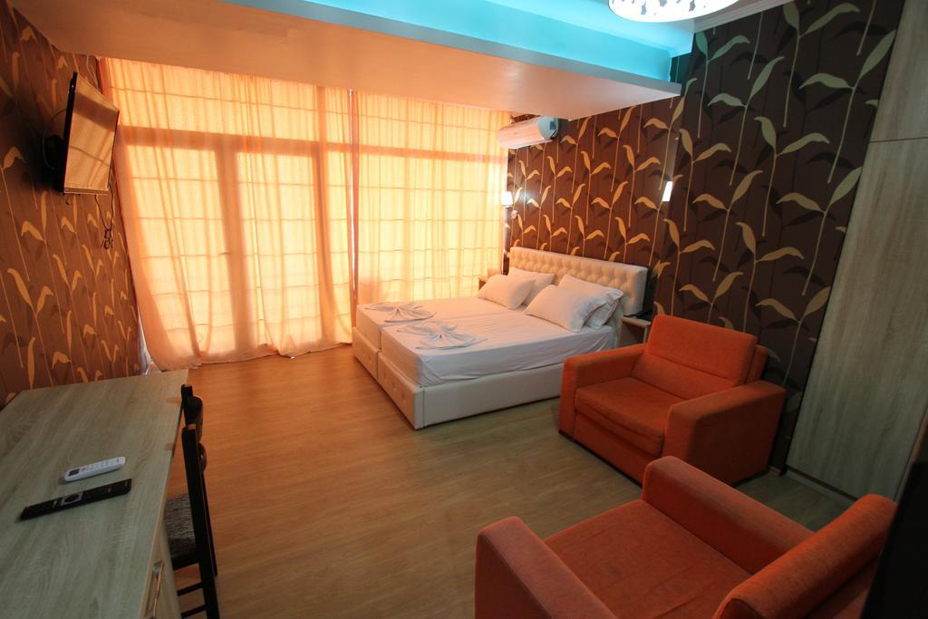 Espana Aparthotel Shkallnur Luaran gambar